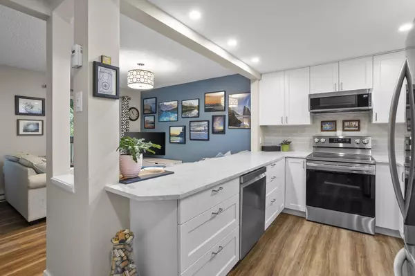 Port Moody, BC V3H 3S4,890 Cunningham LN