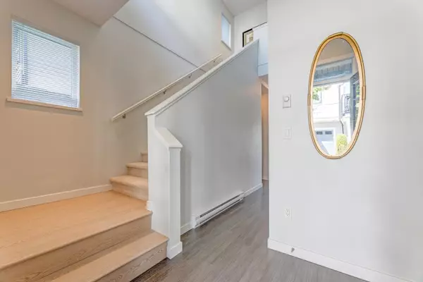 Coquitlam, BC V3E 0N2,3500 Burke Village Promenade #60