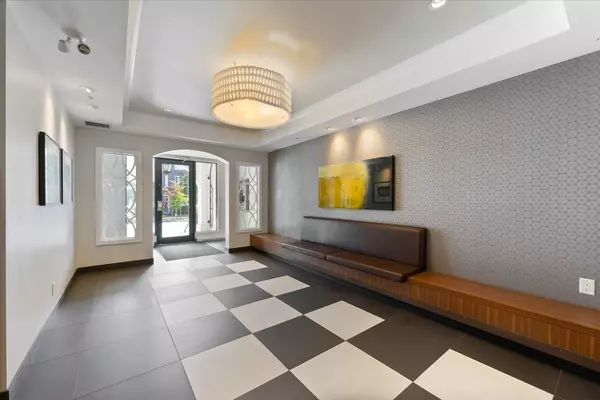 Coquitlam, BC V3J 0B3,545 Foster AVE #215