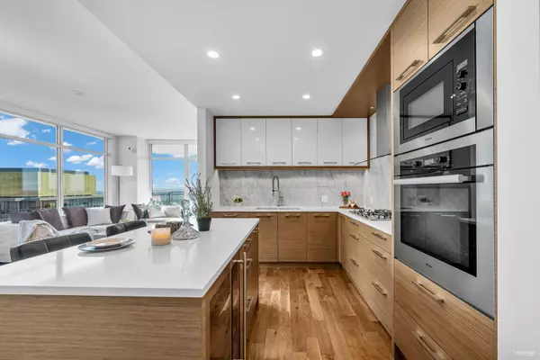 Burnaby, BC V5H 0G2,4360 Beresford ST #3005