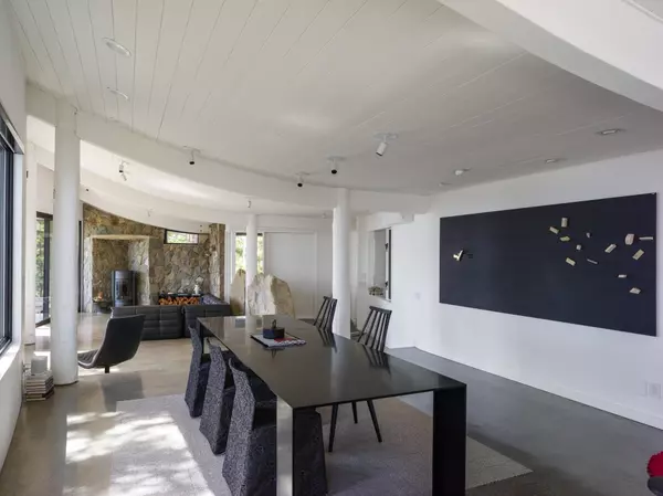 Mayne Island, BC V0N 2J2,630 Tinker RD