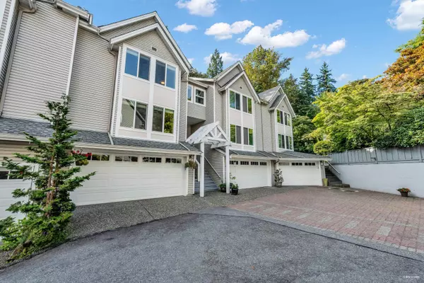 Burnaby, BC V3J 7W6,2600 Beaverbrook CRES #51