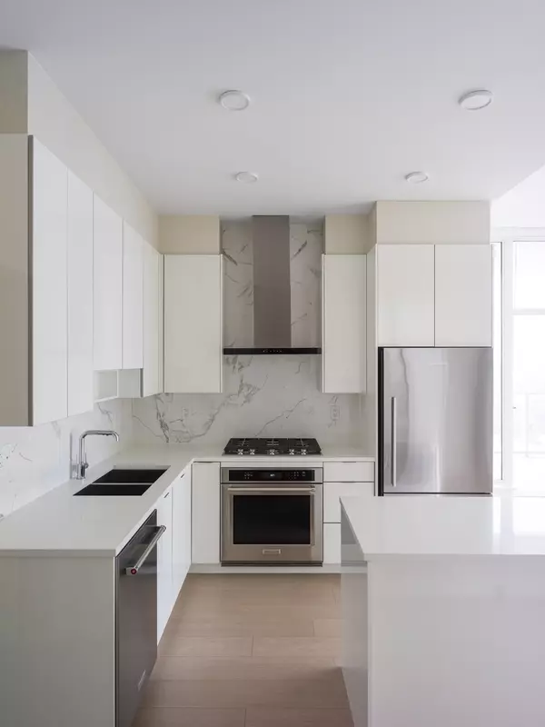 Coquitlam, BC V3K 0G5,555 Sydney AVE #2506