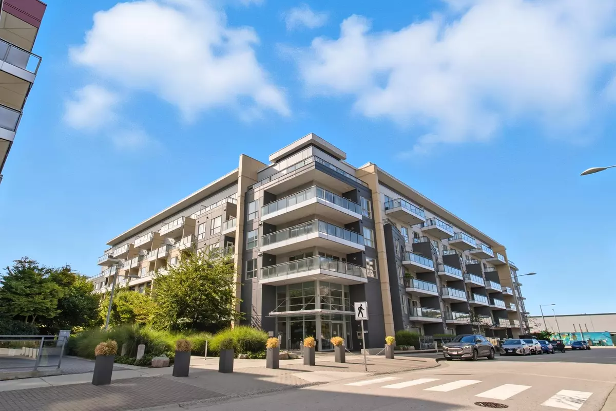 Richmond, BC V6X 0M3,5311 Cedarbridge WAY #538