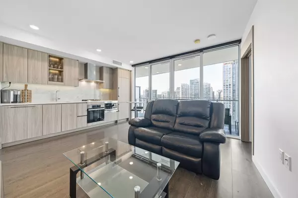 Vancouver, BC V6Z 0E7,89 Nelson ST #1804