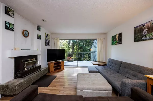 North Vancouver, BC V7K 2X5,873 Hendecourt RD
