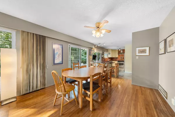 North Vancouver, BC V7H 2E5,1967 Hyannis DR