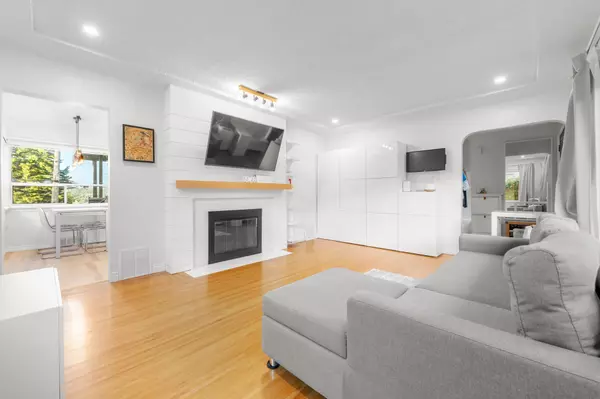 New Westminster, BC V3L 4V8,827 Burnaby ST