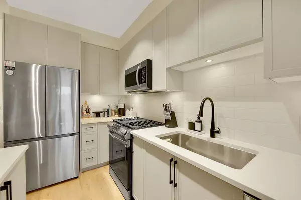 Langley, BC V4N 3L5,7506 199a ST #202