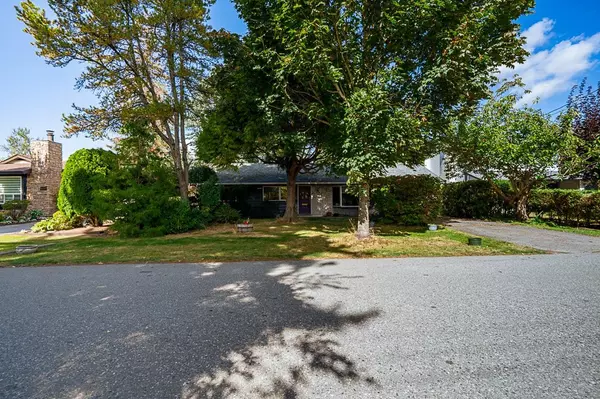 Surrey, BC V3W 2K9,14227 71 AVE