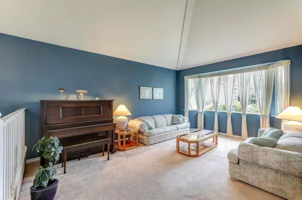 Surrey, BC V3X 2B9,5979 Southpark GRV