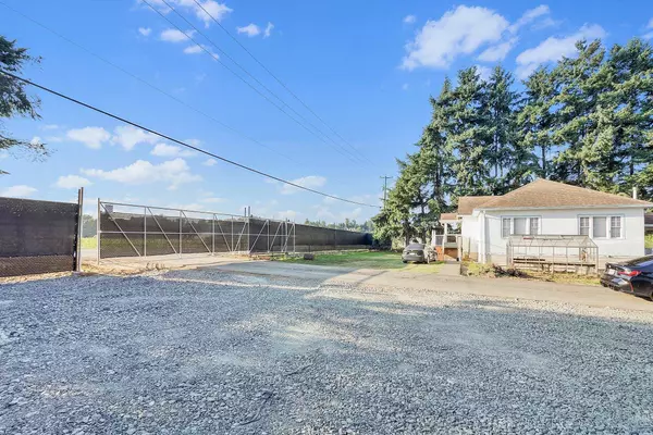 Abbotsford, BC V4X 2J9,878 Echo RD