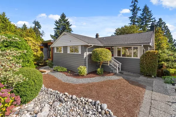 North Vancouver, BC V7L 1N7,1263 Cloverley ST