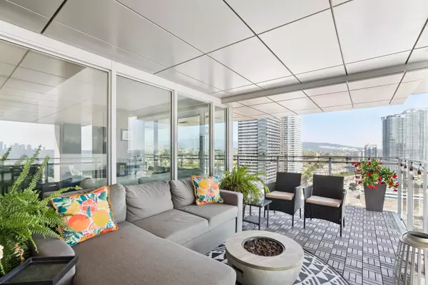 Burnaby, BC V5C 0J2,4485 Skyline DR #1607