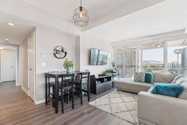 Burnaby, BC V5C 0J2,4485 Skyline DR #1607