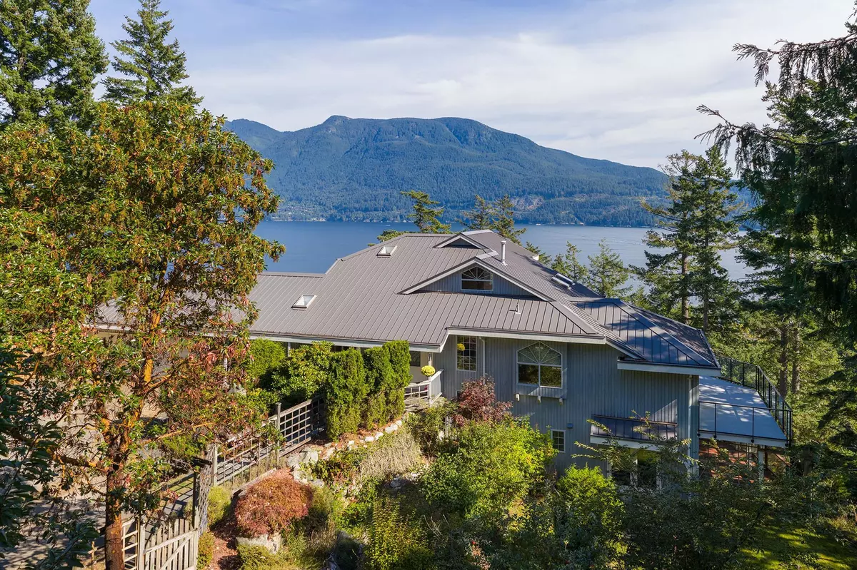 Bowen Island, BC V0N 1G1,252 Jason RD