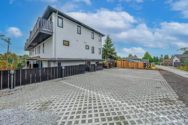 Burnaby, BC V3N 0K2,7893 2nd ST #1