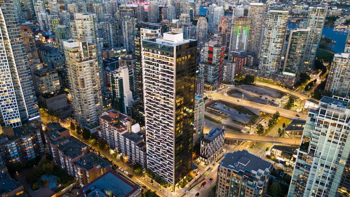 Vancouver, BC V6E 4H1,889 Pacific ST #2703