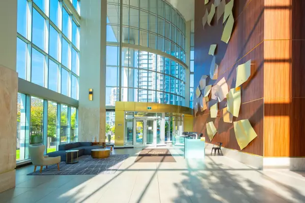 Burnaby, BC V5H 0H8,6383 Mckay AVE #2008