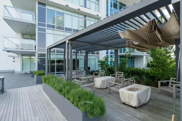 Burnaby, BC V5C 0M2,2351 Beta AVE #1002