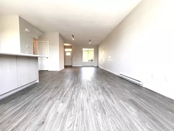 Coquitlam, BC V3E 0T7,1360 Mitchell ST #112