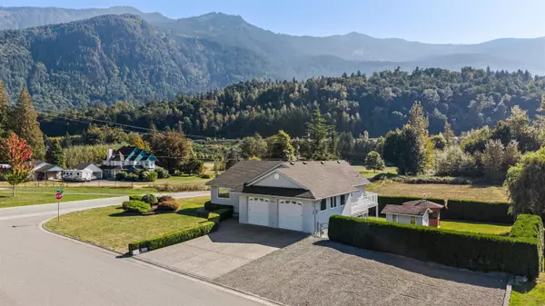 9871 Parkwood DR,  Rosedale,  BC V0X 1X1