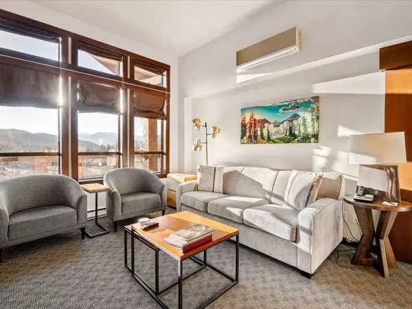 Whistler, BC V0N 1B2,2020 London LN #406D