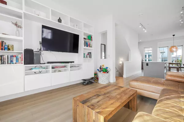 Tsawwassen, BC V4M 0C2,4638 Orca WAY #79