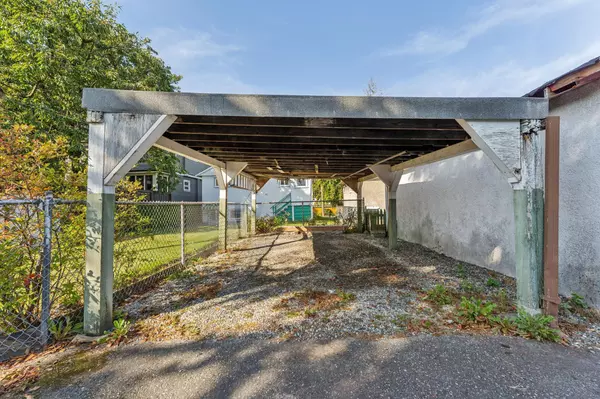 Vancouver, BC V5V 3Y6,4182 Prince Edward ST