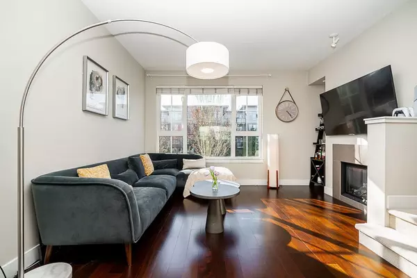 Surrey, BC V3Z 7Y6,2501 161a ST #166