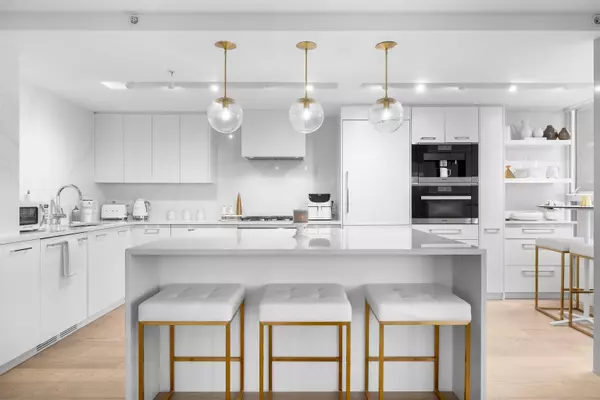 Vancouver, BC V6B 0B5,33 Smithe ST #1603