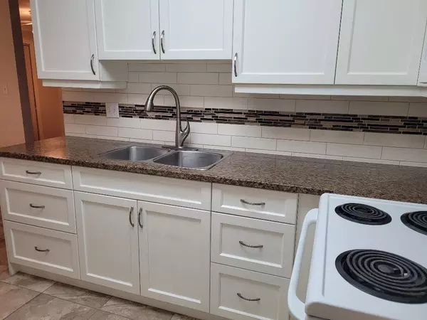 Abbotsford, BC V2T 3J7,2414 Church ST #201