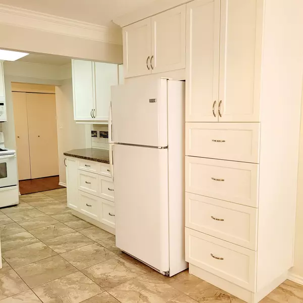 Abbotsford, BC V2T 3J7,2414 Church ST #201