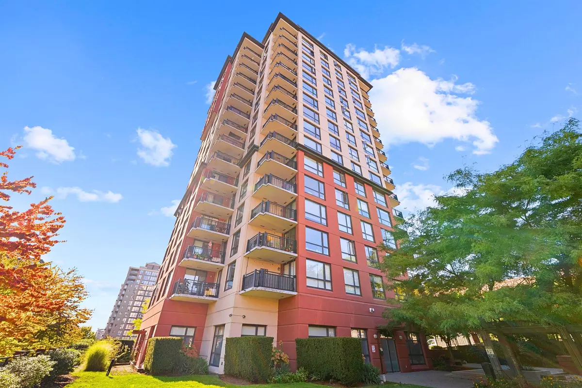 New Westminster, BC V3M 1J9,814 Royal AVE #1602