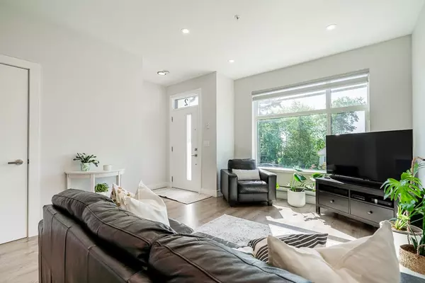 New Westminster, BC V3M 2R8,1211 Eighth AVE #2