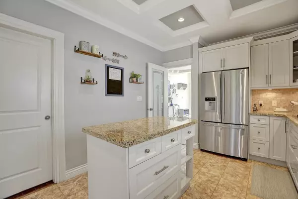 Burnaby, BC V5H 1H9,3925 Thurston ST