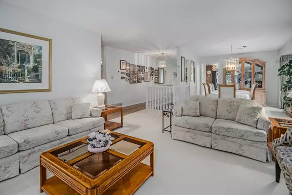 Abbotsford, BC V2S 3C1,2988 Horn ST #17