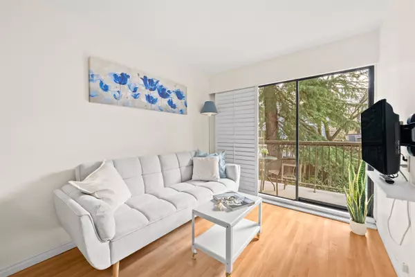 2330 Maple ST #208, Vancouver, BC V6J 3T6