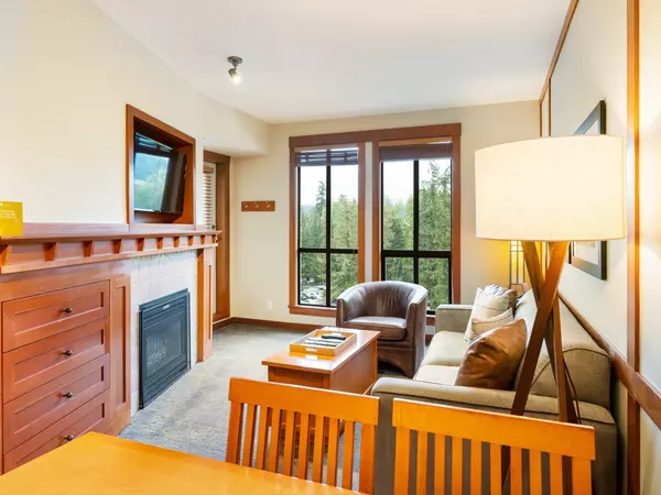 Whistler, BC V8E 1G6,4320 Sundial CRES #713