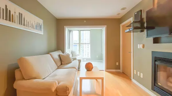 Vancouver, BC V6B 1A8,969 Richards ST #2005