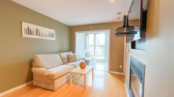 Vancouver, BC V6B 1A8,969 Richards ST #2005