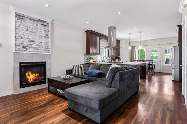 Hope, BC V0X 1L2,20118 Beacon RD #9