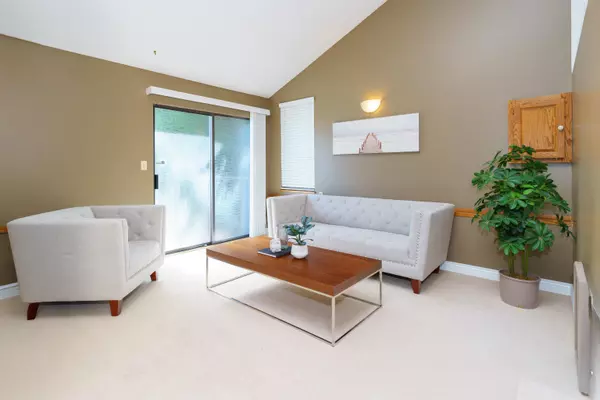 Coquitlam, BC V3E 1S6,1261 Lansdowne DR