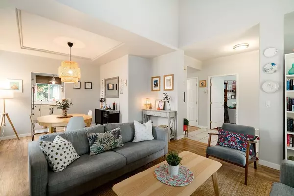 Maple Ridge, BC V2W 1E5,23801 Kanaka WAY