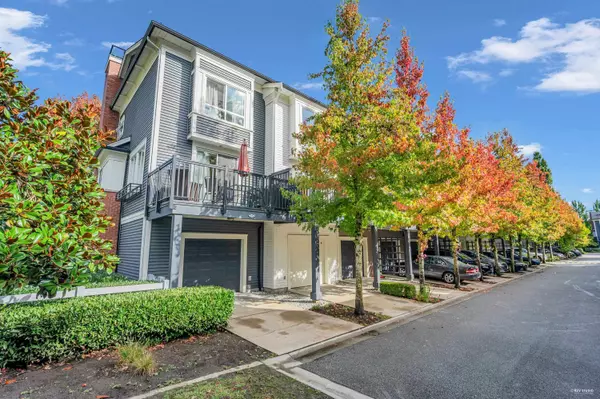 Port Coquitlam, BC V3B 0H5,2423 Avon PL #64