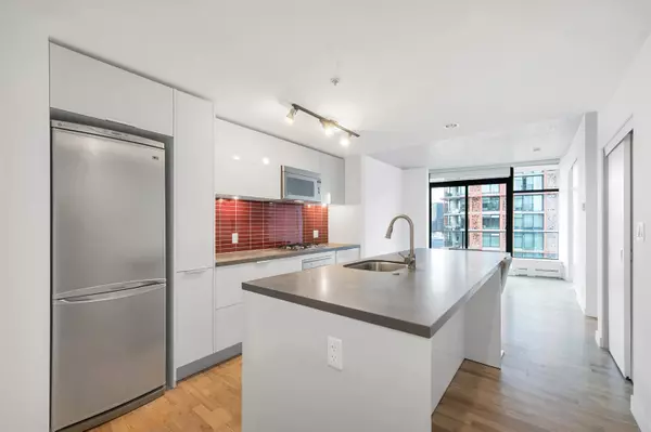 Vancouver, BC V6B 0G5,108 W Cordova ST #PH7