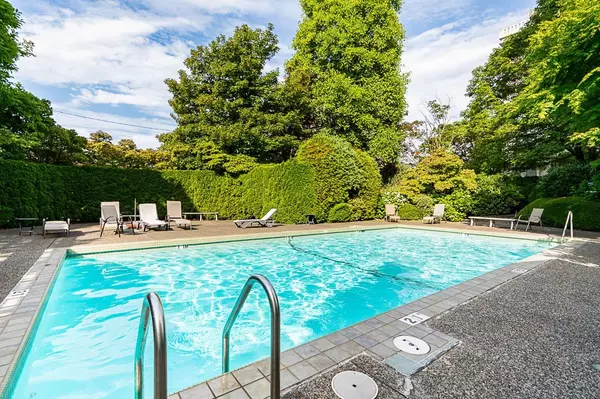 New Westminster, BC V3M 1X5,612 Fifth AVE #205