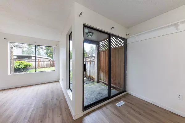 Coquitlam, BC V3C 4B9,864 Pinebrook PL