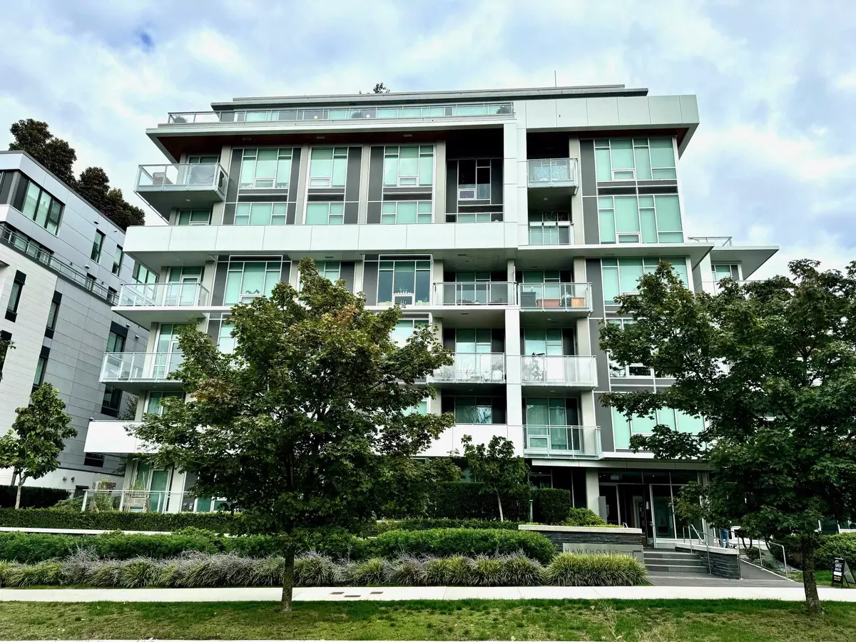 Vancouver, BC V5Z 2Z5,4988 Cambie ST #208