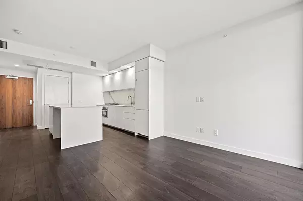 Burnaby, BC V5H 0K4,6463 Silver AVE #2703